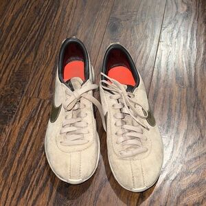 Nike Beige and Gold Women's Sneakers